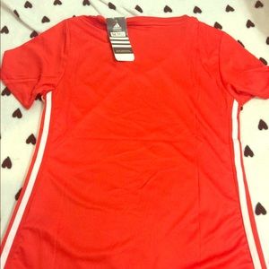 T- shirt adidas new color red
